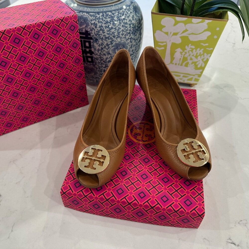 Tory Burch Royal Tan (Sally 2) Classic Leather Heels